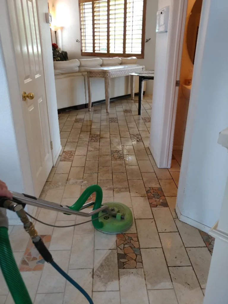 Expert travertine tile cleaning and restoration in Canyon Lake, California